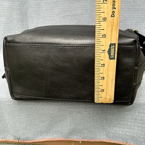 Coach Legacy Shoulder Bag 19889 - Picture 6 of 13